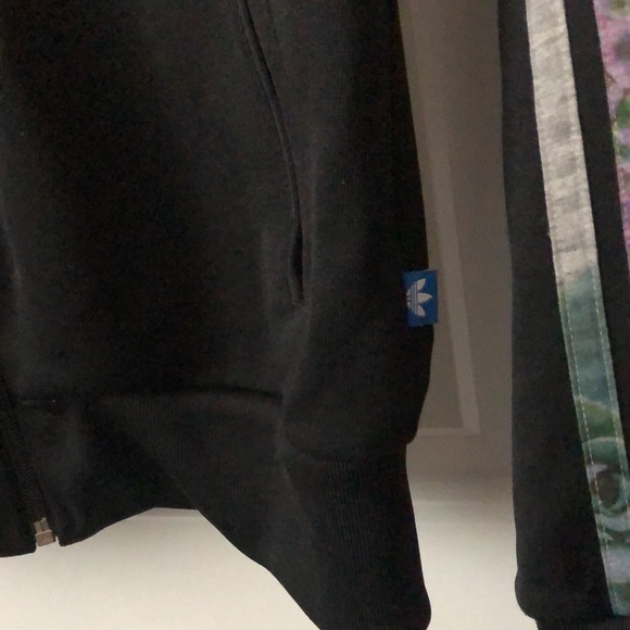 Adidas floral zip up hooded jacket - Picture 5 of 8